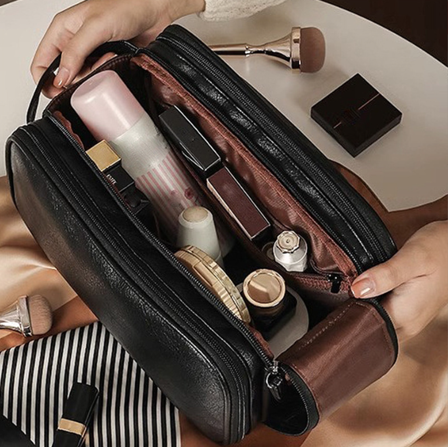 Royal GlamBag+™️ Kosmetická taška na cesty | Už nikdy nebudete muset hledat svůj make-up!